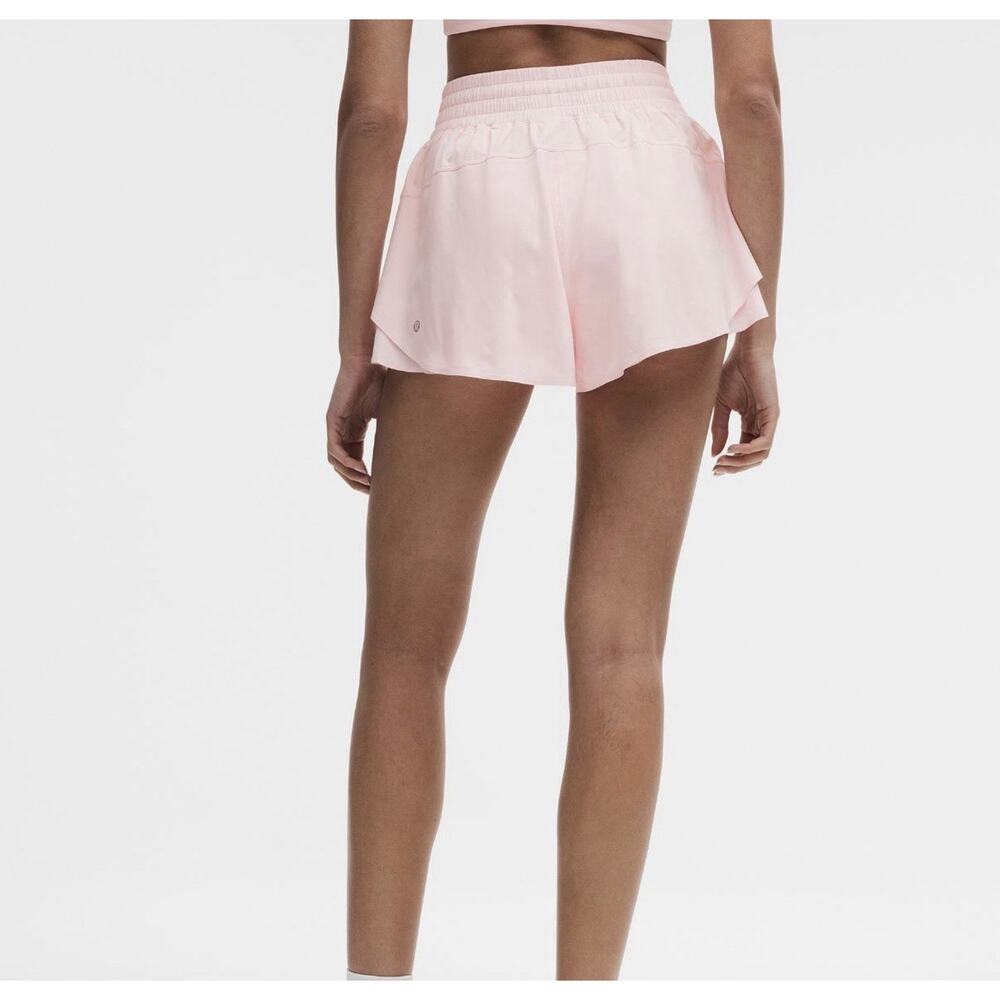 NWT Lululemon Shake It Out High-Rise Run Short 2.5" Swift Pink Pearl - Size M - Picture 2 of 4
